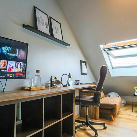 Maisonnette En Duplex Avec Terrasse Breux-Jouy Екстериор снимка